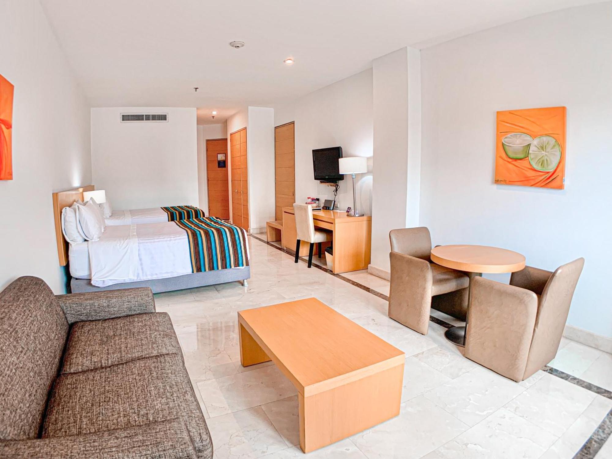 Hotel Dann Carlton Barranquilla Y Centro De Convenciones Zewnętrze zdjęcie A room at the hotel
